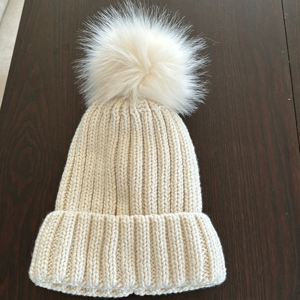 Never worn White winter hat